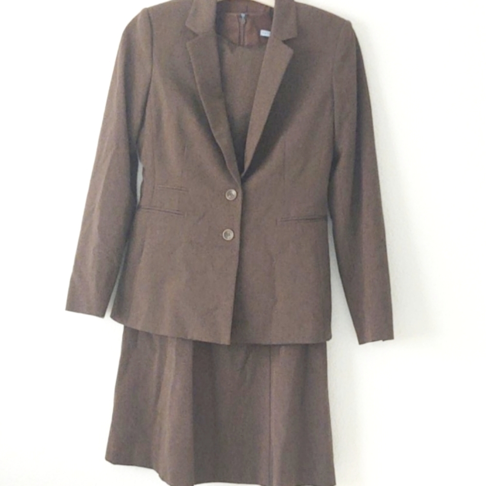Antonio Melanie Dress Suit Set in Brown 4